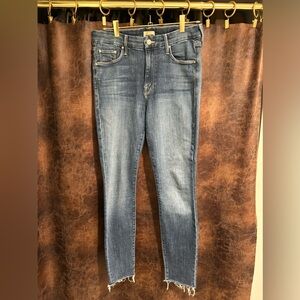MOTHER Looker Ankle Fray size 29